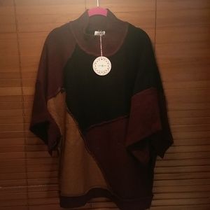 Umgee brand short sleeve sweater